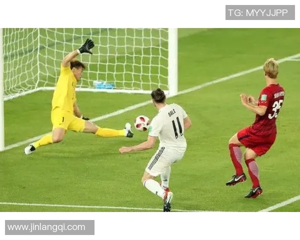 阿贾克斯与皇马精彩对决录像回顾3月6日比赛全程分析